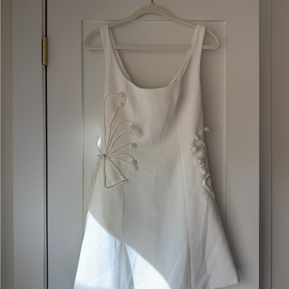 Elegant White Mini Dress
